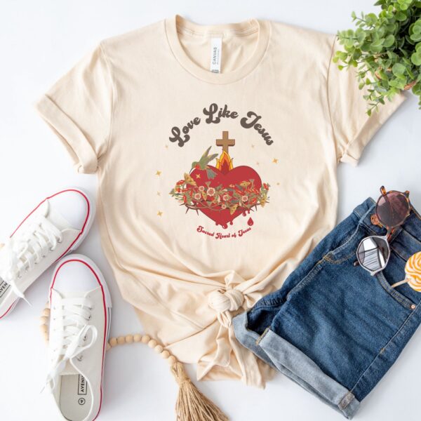 Unique Sacred Heart of Jesus Tee – Love Like Jesus Vintage Floral Faith Shirt