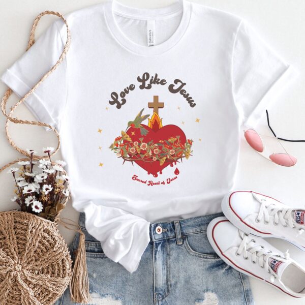 Unique Sacred Heart of Jesus Tee – Love Like Jesus Vintage Floral Faith Shirt