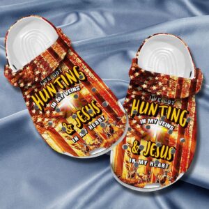 Hunting Style Croc Shoe - Clog Shoe with Deer in Jungle DesignClog