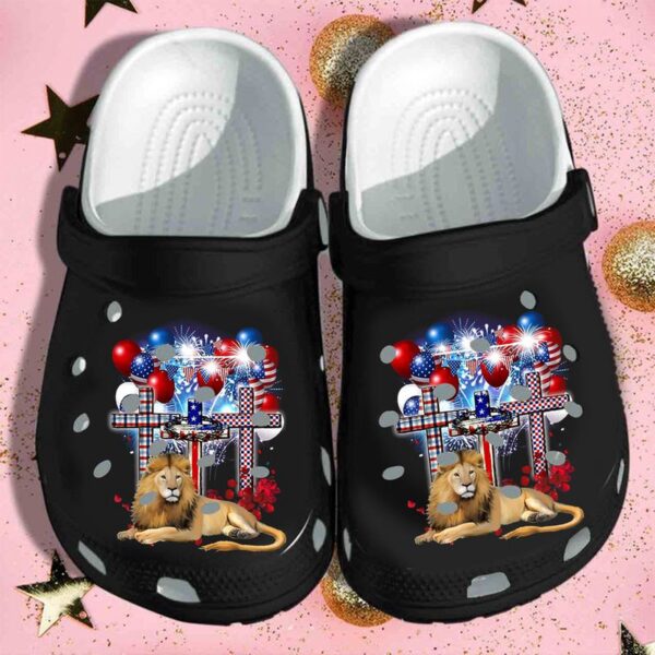 Croc Shoe – Independence Day Outfit Idea: Lion Jesus Cross ClogClog