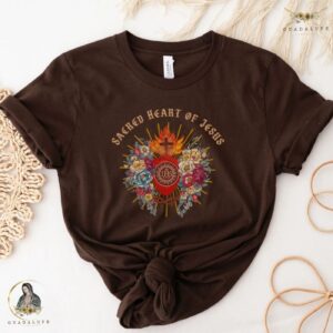 Vintage Jesus Sacred Heart T-shirt: Devotional Gifts for Women Catholic Christ Tshirt Religious-Themed Christmas Gifts 3