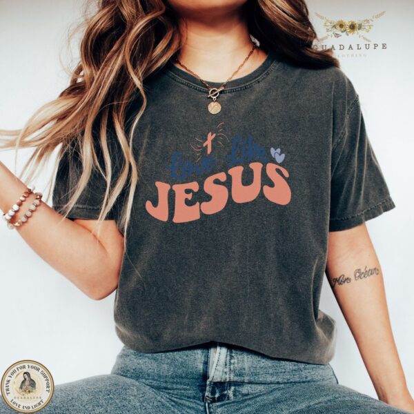 Retro Jesus T-shirt: Faith Gift & Unique Devotional Clothing for Church – Bible Verse Shirt