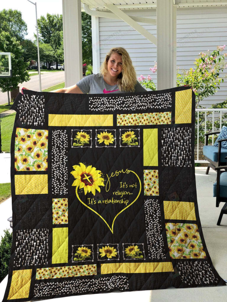 Jesus Quilt Blanket: Perfect Christmas Gift for All Occasions Jesus Quilt Blanket: Perfect Christmas Gift for All Occasions