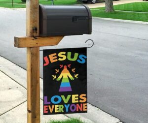 Jesus Loves Everyone LGBT Pride Flag Christian LGBT Easter Decor For Room Pride Gift 1