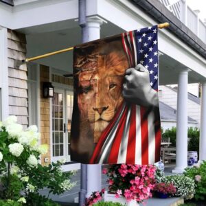 Jesus Is Risen Lion American US House Flag - Christian Scripture Garden Banner