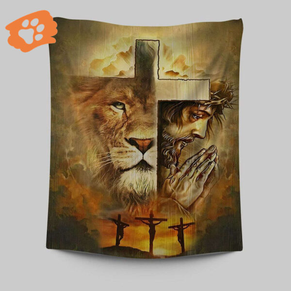 Jesus and Lion Tapestry Wall Art – Christian Tapestries for Home Decor