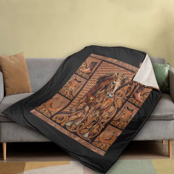 Jesus Blanket with Brown Horse & Flower Painting – Christian Gift with Horseshoe Symbol
