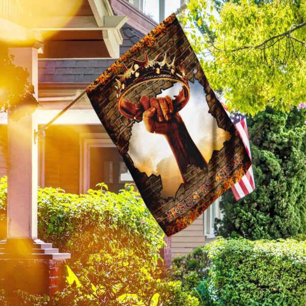 Jesus Is King Crown Garden & House Flag – Christian Flags for Your Home