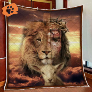 Jesus Is Risen Lion Quilt Blanket