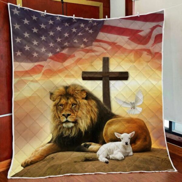 Jesus  Lion And Lamb Holy Spirit Quilt Blanket