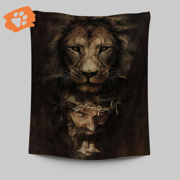 Lion of Judah Jesus Face Tapestry: Christian Wall Art for Religious Home Decor