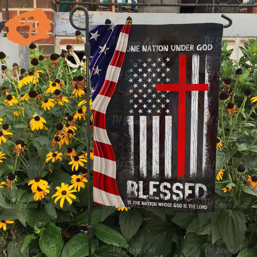 Vintage American Flag House Flag Set with Jesus & Cross – Patriotic Remembrance & Memorial Day Decor Vintage American Flag House Flag Set with Jesus & Cross – Patriotic Remembrance & Memorial Day Decor